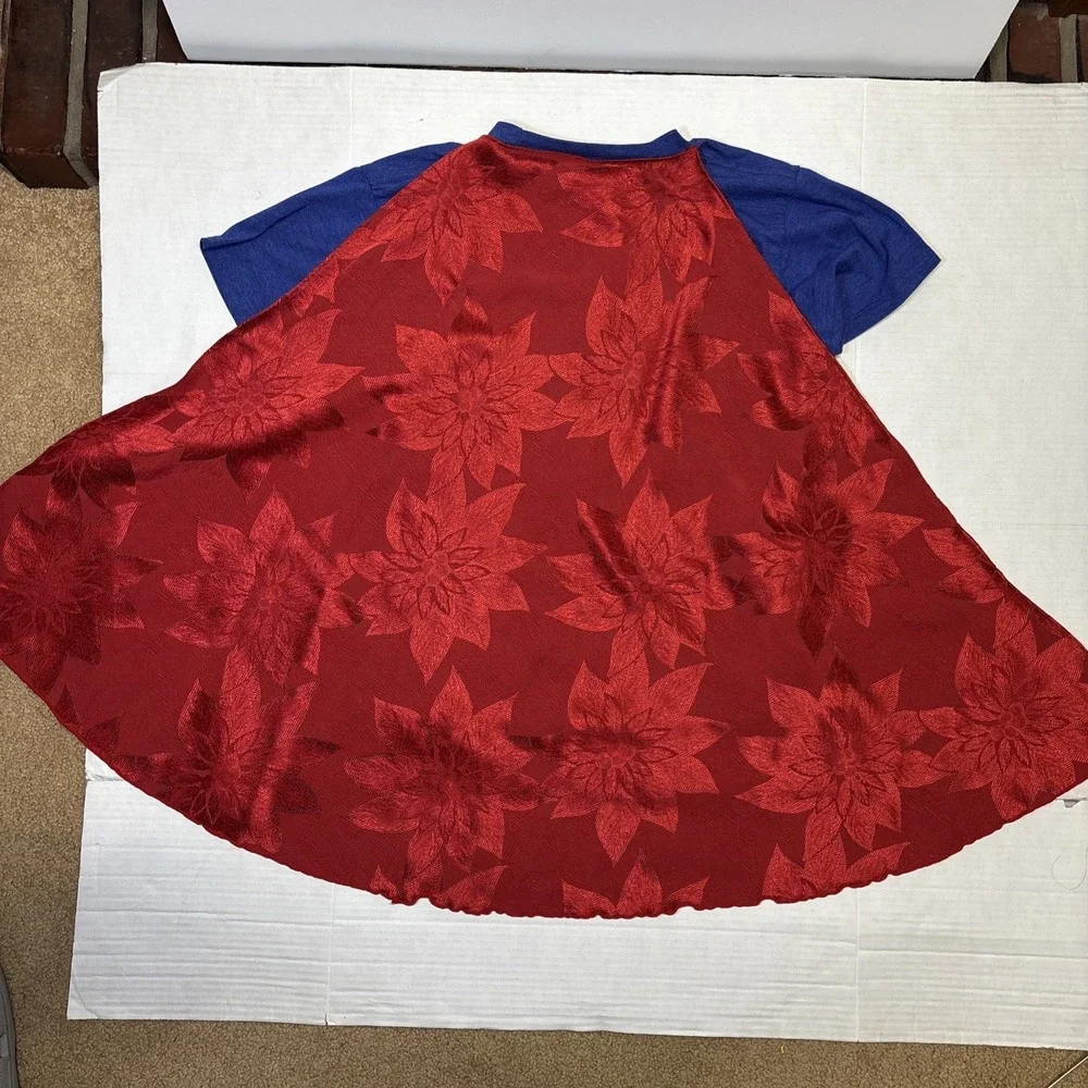 DC Comics Superman Cape Shirt Kids XL 14/16 Blue Red Costume Graphic T-Shirt